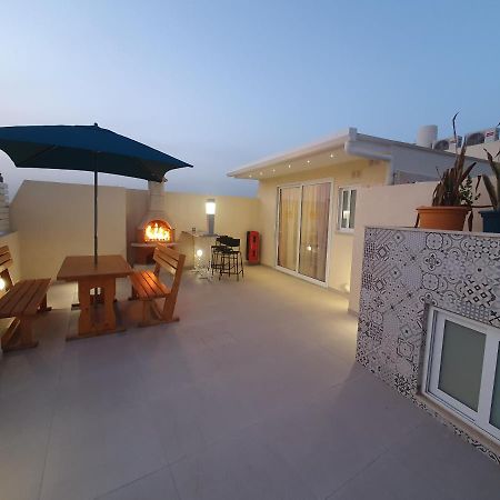 B&S Accommodation Penthouse 602 Ghaxaq Bagian luar foto