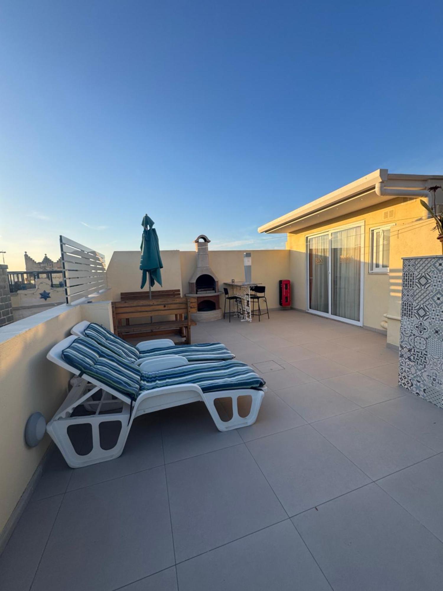 B&S Accommodation Penthouse 602 Ghaxaq Bagian luar foto